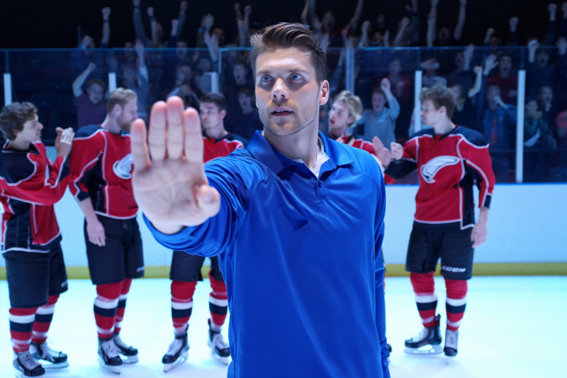 Improve On Ice Communication with Key Safety and Team Tips